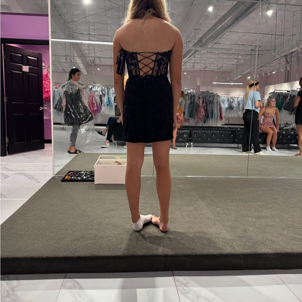 Sherri Hill Formal Dress - Picture 4 of 5
